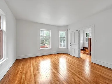 Foto del edificio - 1560 Wealthy St SE