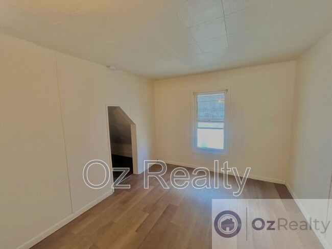Foto del edificio - 3237 Maple St