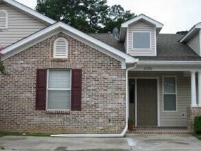 Building Photo - 2370 Quazar Cir