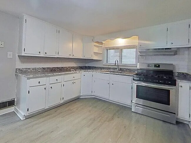 Foto del edificio - 306 Schuyler St