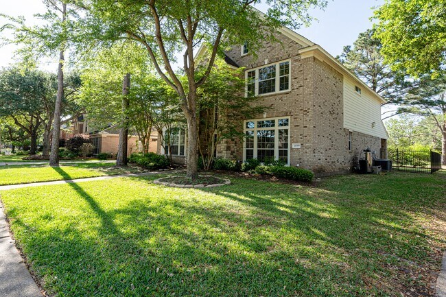 Foto del edificio - 24319 Bay Hill Blvd