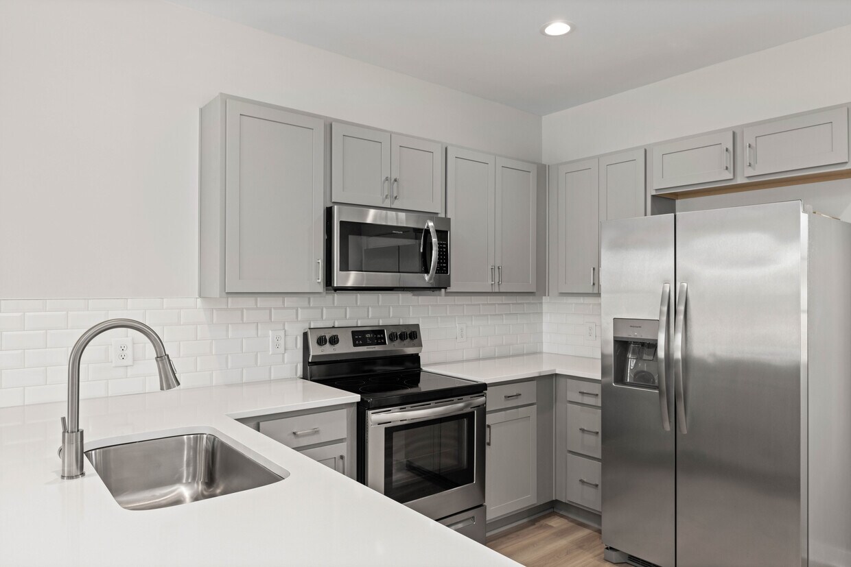 Stadium Townhomes 802 Old Town Cir Hendersonville, TN