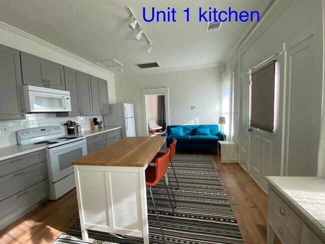Foto del edificio - 1417 Cleburne St