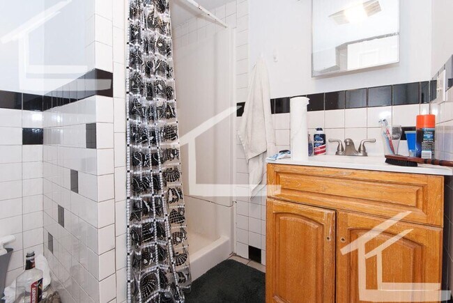 Photo - Charming 5 Bedroom-No Broker Fee Townhome