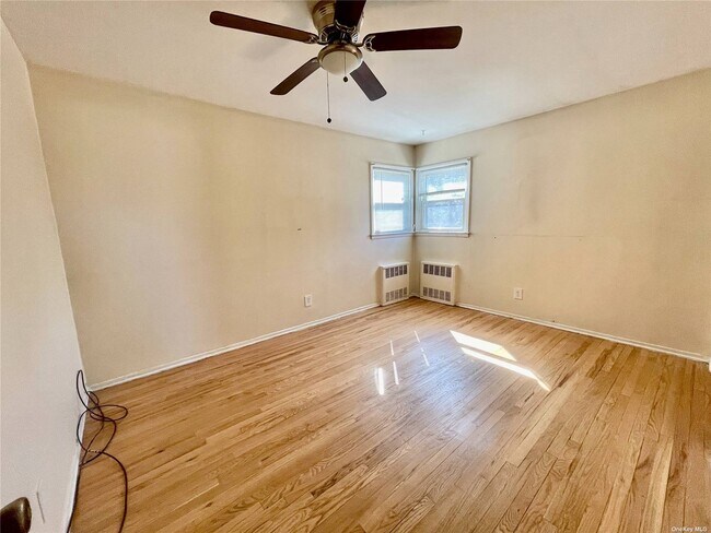 Foto del edificio - 206 Hunnewell Ave