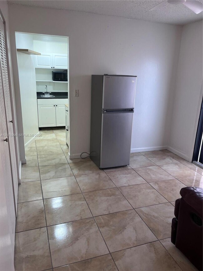 Foto del edificio - 1115 SW 136th Pl