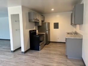 Building Photo - 595 Wagner Dr Building Photo - 595 Wagner Dr