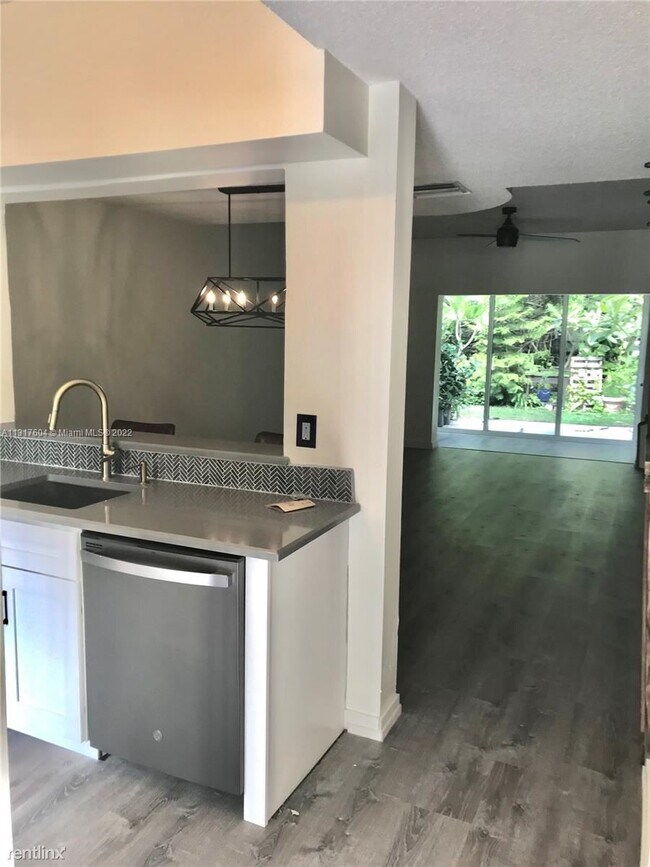 Foto del edificio - 2 br, 2.5 bath Townhome - 1039 Kokomo Key ...