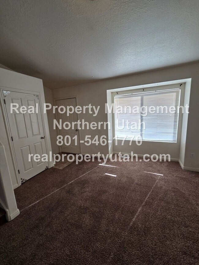 Foto del edificio - 544 W 2700 S