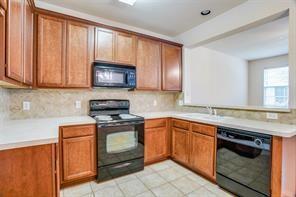 Foto del edificio - 3137 Stone Forest Cir