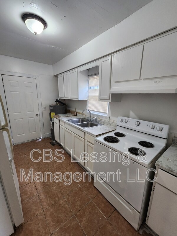 Foto del edificio - 23 Mason Dr