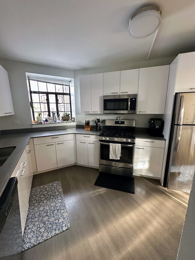 Foto del edificio - 2806 N Leavitt St