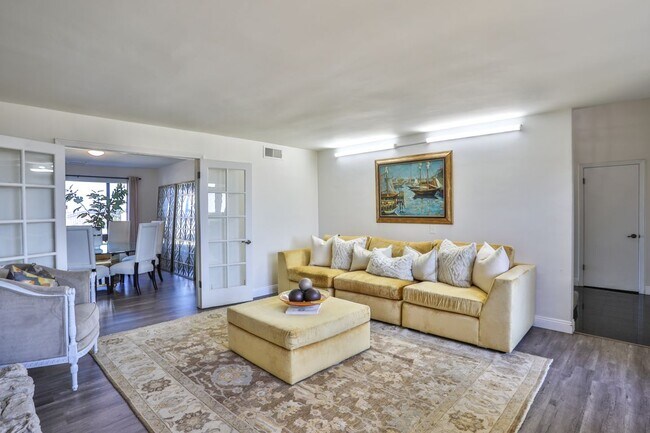 Foto del edificio - 1736 Derringer Ln