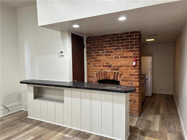 Foto del edificio - 317 Stratford Ave