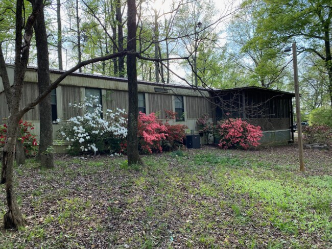 Foto del edificio - 5027 Henderson Cir
