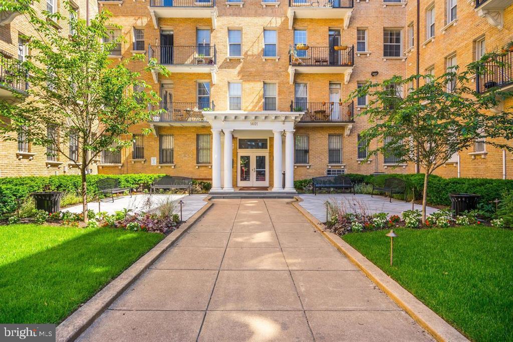 Foto principal - 1401 Columbia Rd NW