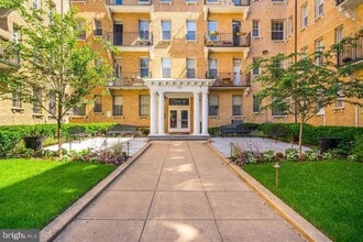 Building Photo - 1401 Columbia Rd NW