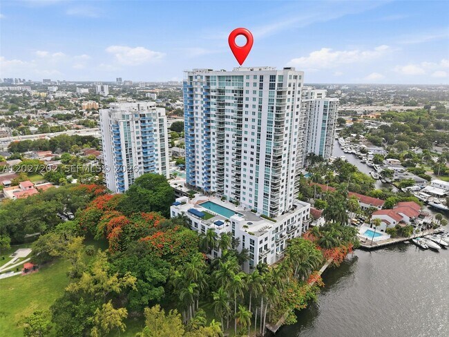 Foto del edificio - 1861 NW S River Dr