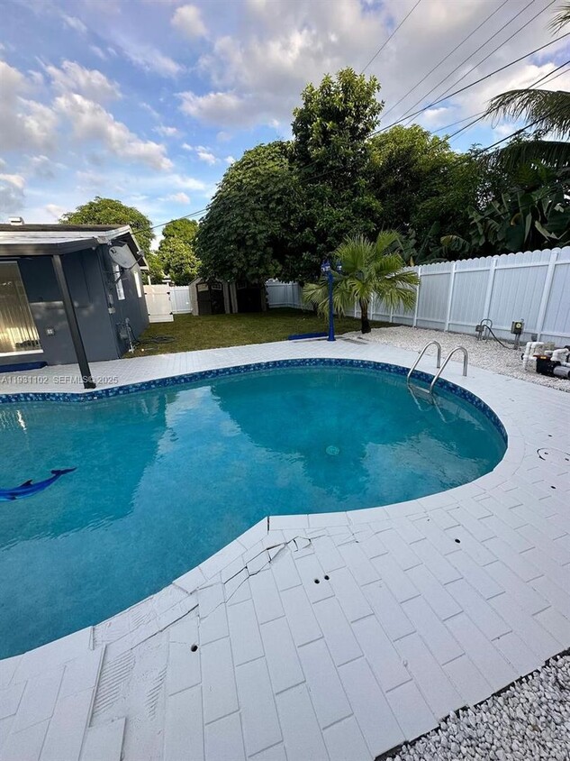 Photo - 740 NW 178th Terrace, Miami Gardens, FL 33169