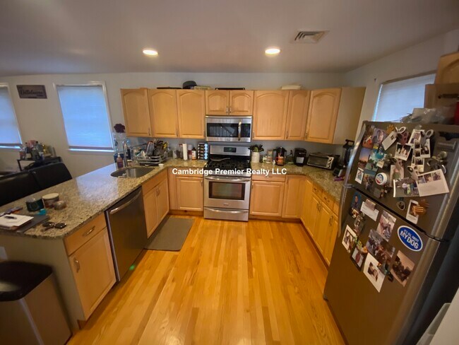 Foto del edificio - 221 Salem St