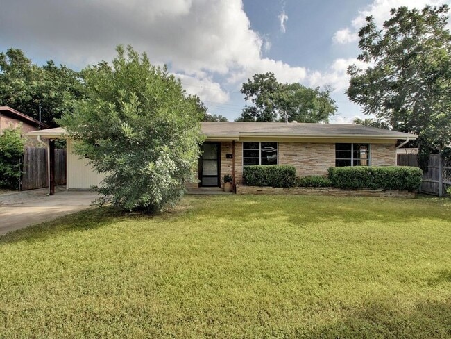 Foto del edificio - 1110 Fieldcrest Dr