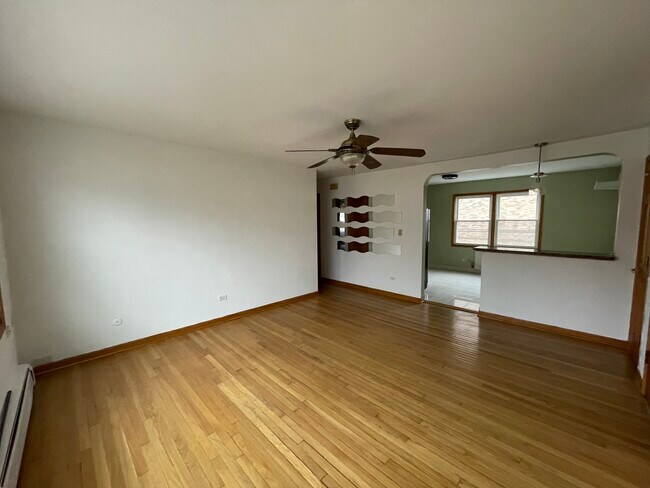Foto del edificio - 8000 Grand Ave