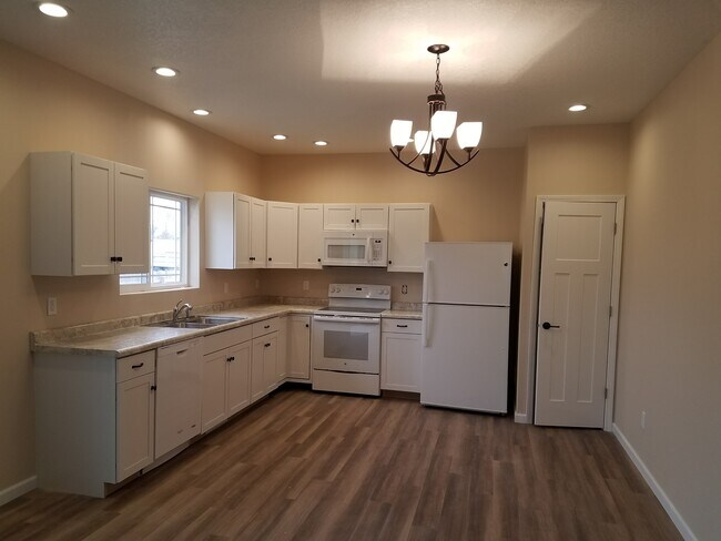 Building Photo - 1636 6th St