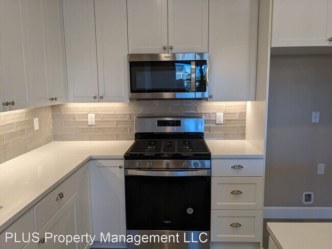 Building Photo - 3 br, 2.5 bath House - 20515 SE Aberdeen Ct.