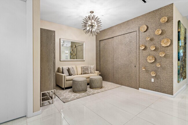 Building Photo - 200 SE Mizner Blvd