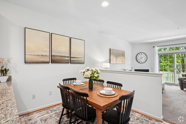 2BR, 2.5BA - 1,660SF - Dining Area - Heritage Greene