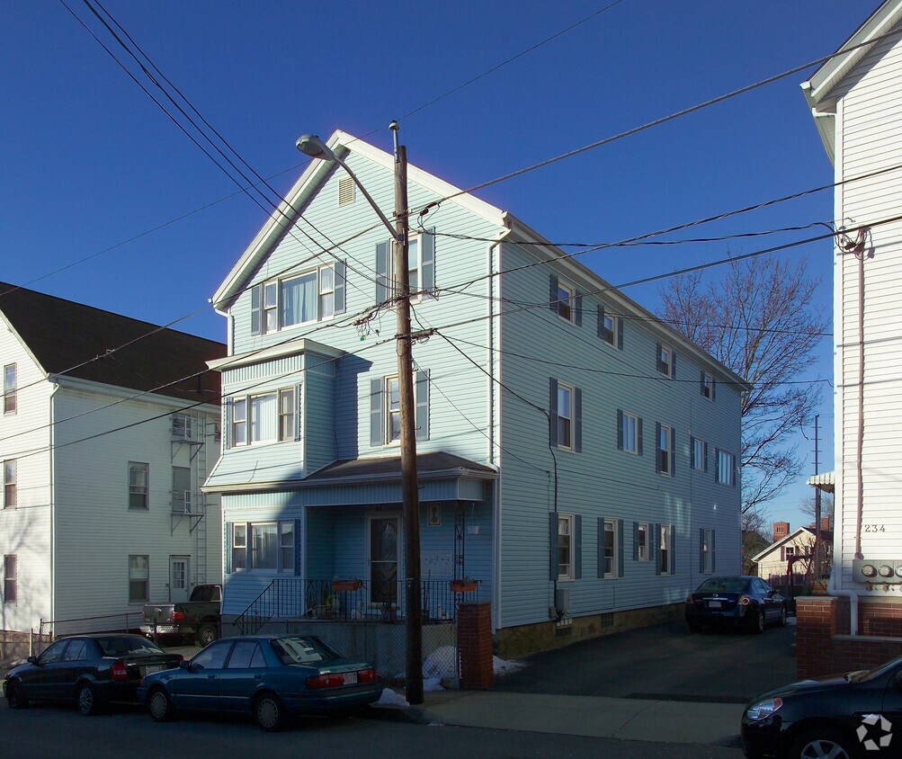 Building Photo - 228 Tremont St