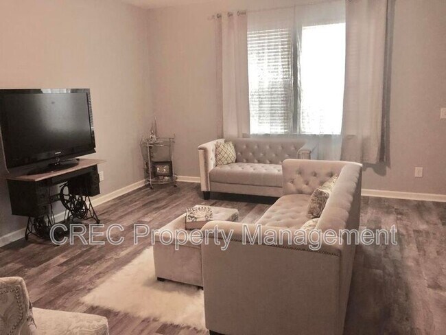 Building Photo - 1050 Lexi Ct