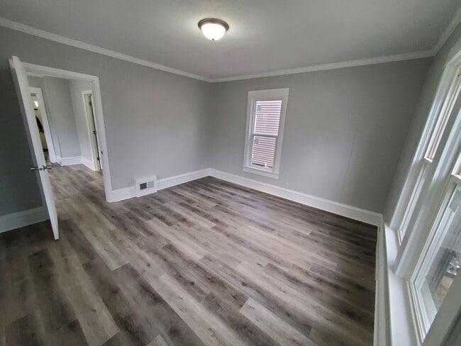 Foto del edificio - 164 N Lincoln Ave