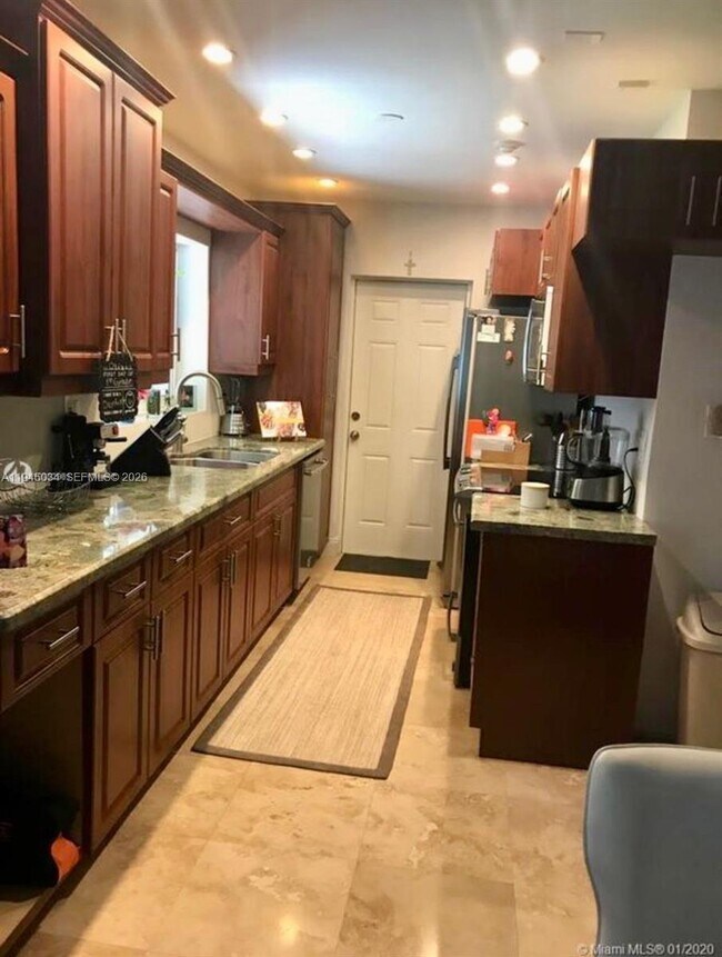 Foto del edificio - 7 NW 116th St