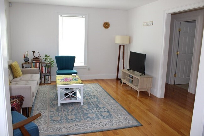Building Photo - 1 Fellswood Cir