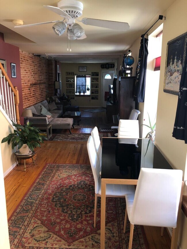 Foto del edificio - Charming 2Bed/3Bath in Riverside MD