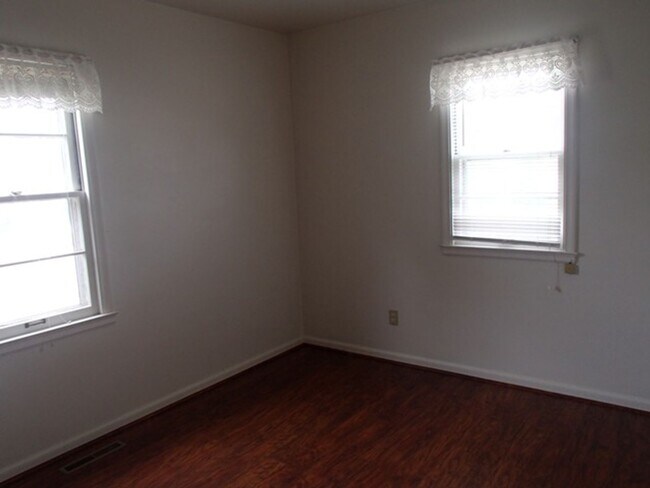 Foto del edificio - Pet Friendly, Garage, Central air.