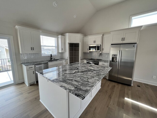 Building Photo - 10997 S Millstone Dr