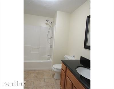 Building Photo - 4 br, 2.5 bath Townhome - 37 Stevens Street