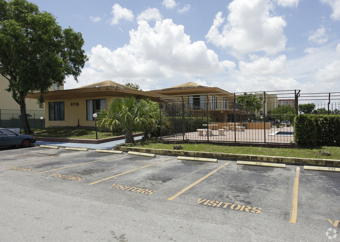 Building Photo - Westland Gardens