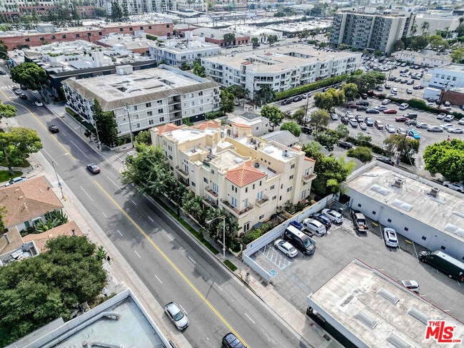 Building Photo - 2311 Schader Dr