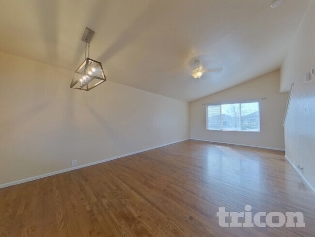 Building Photo - 6967 Summer Grace St