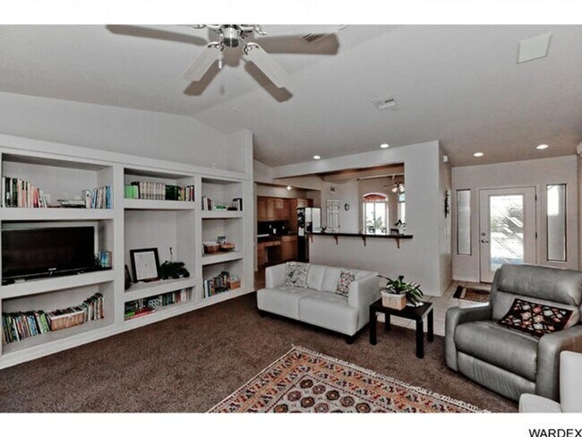 Foto del edificio - Long Term - Unfurnished- Beautiful Golf Course Pool Home!!