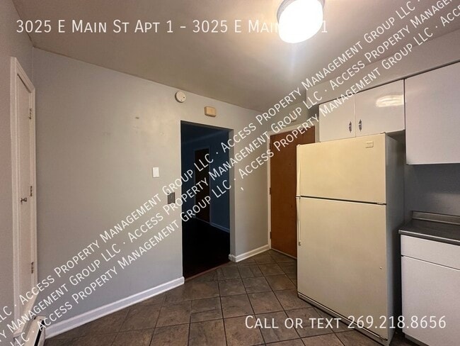 Building Photo - 3025 E Main St