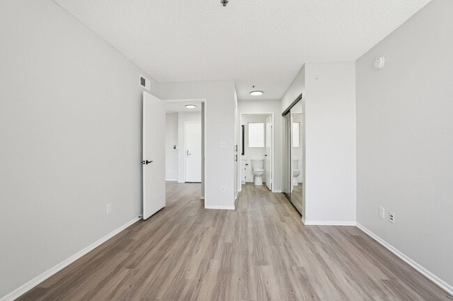 Interior Photo - 310 South Virgil Ave