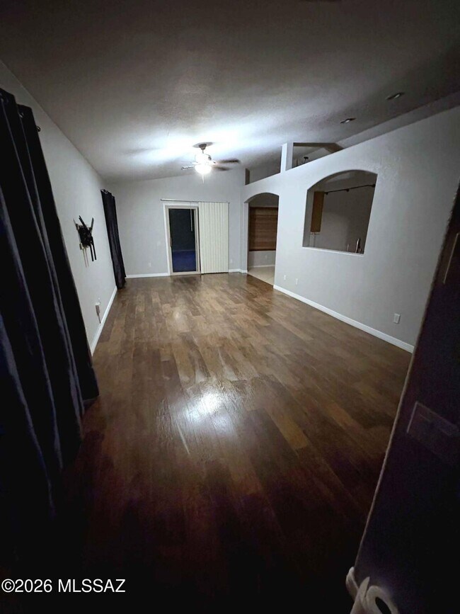 Foto del edificio - 8885 N Majestic Mountain Dr
