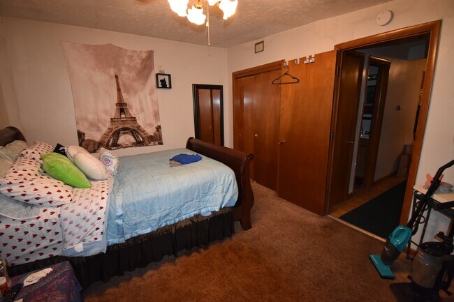 Foto del edificio - 1026 W 24th St