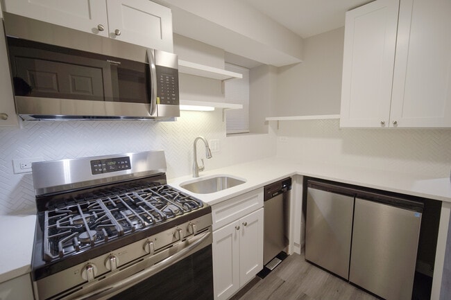 Foto del edificio - 2253 S Whipple St