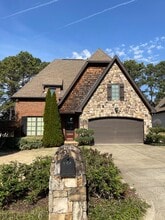 Building Photo - 764 Oakdale Dr