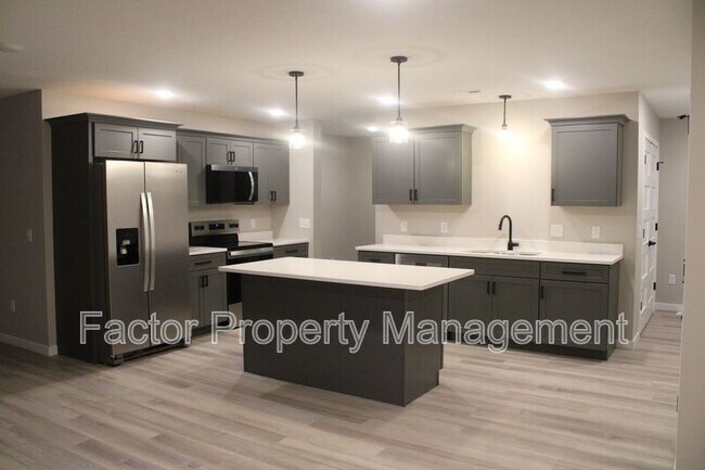 Foto del edificio - 3124 Scotch Ln